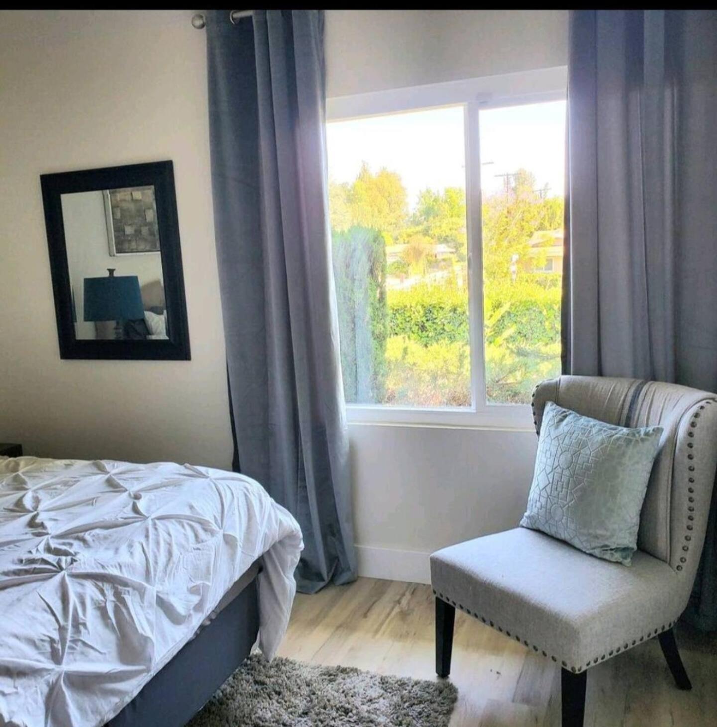 Spacious 4bed 2bath, Gated Pool, Wi-fi, Garage Los Ángeles